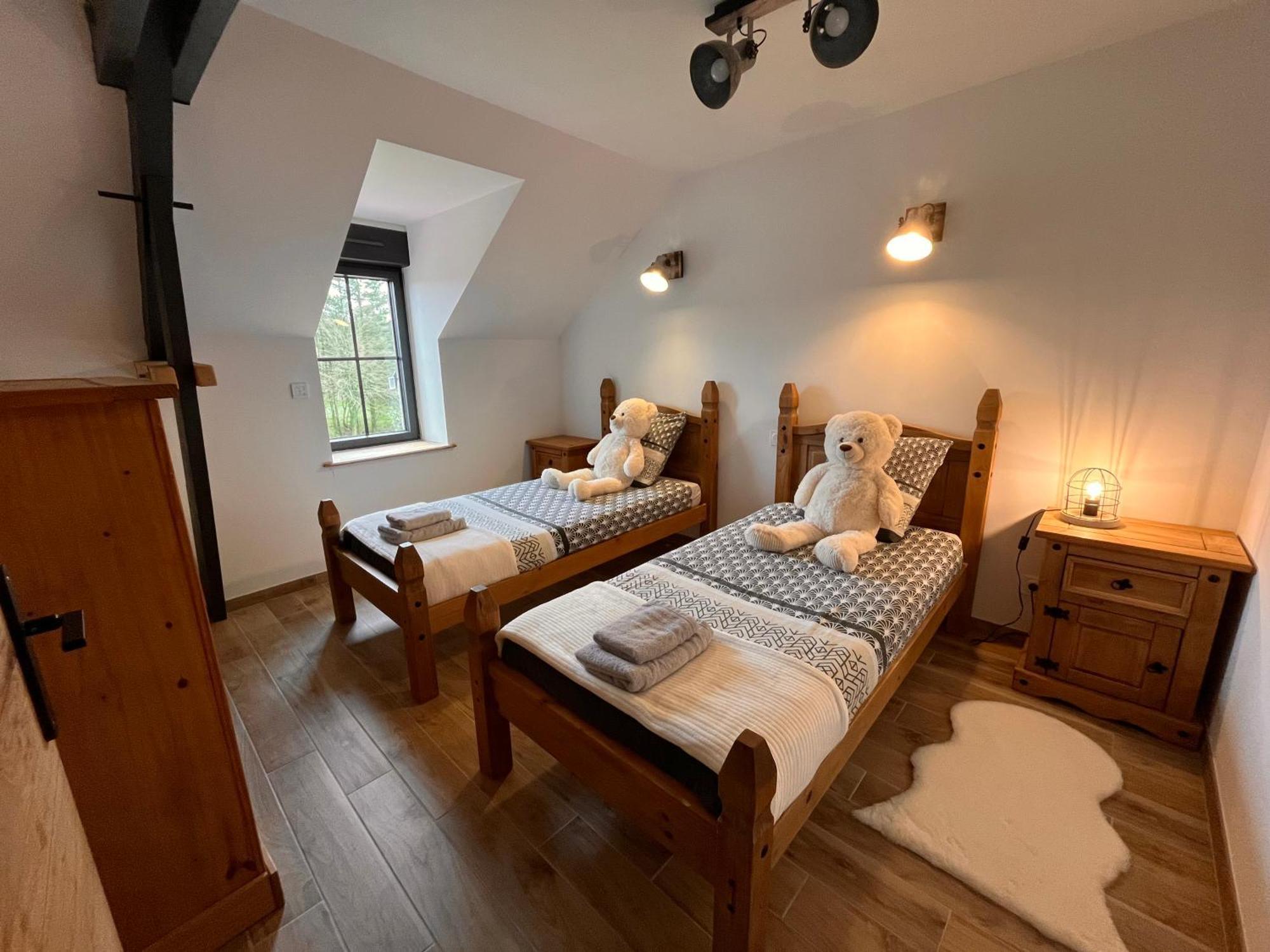 Madelaine Ranch, Nouvelle Piscine 2025 Villa Le Gast ภายนอก รูปภาพ