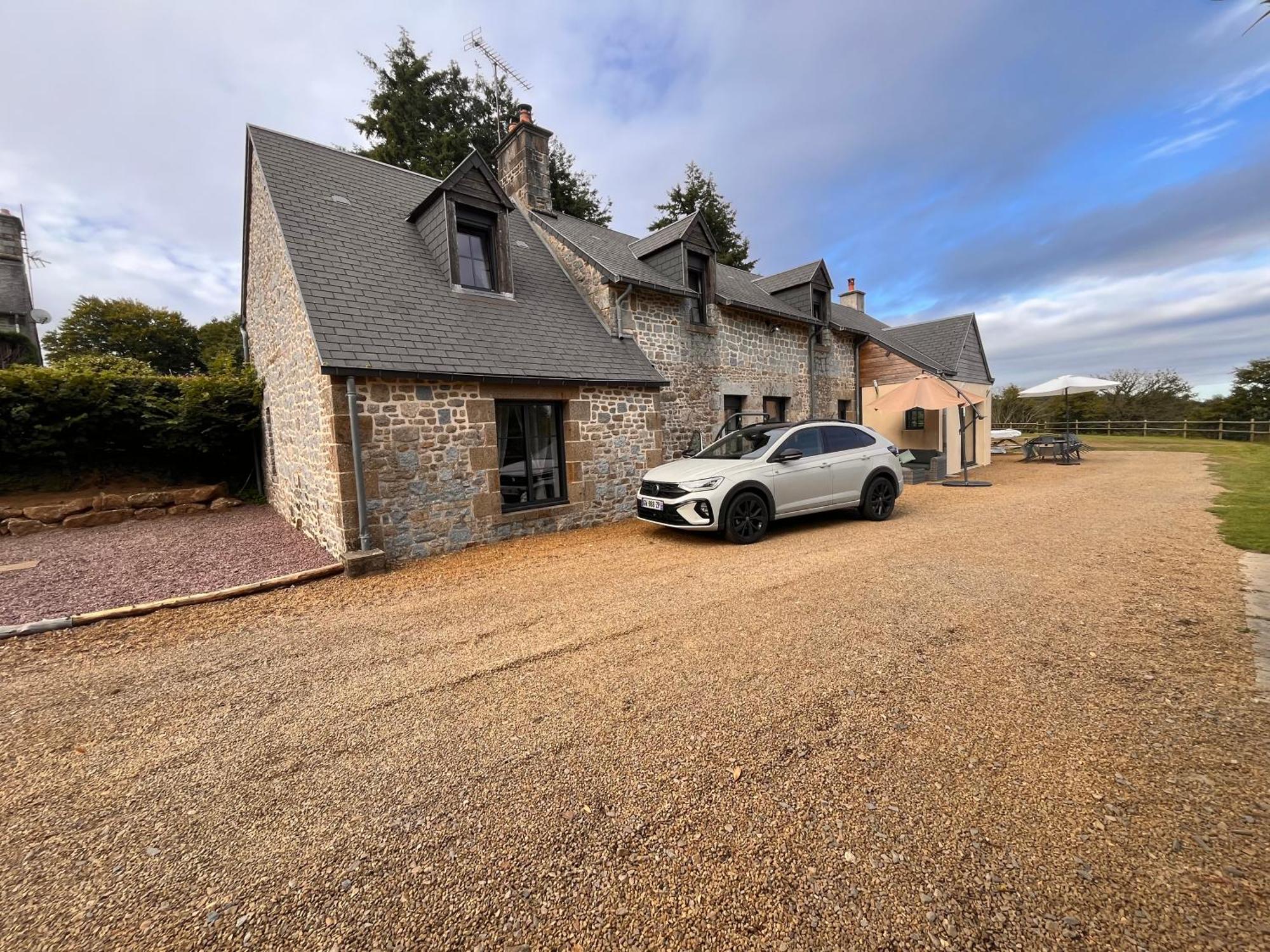 Madelaine Ranch, Nouvelle Piscine 2025 Villa Le Gast ภายนอก รูปภาพ